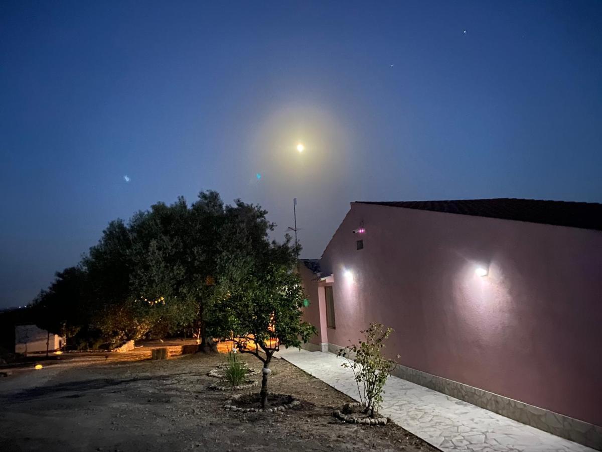 Mennuli&Alivi - Organic Farm Villa Noto Exterior photo